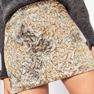 ✨NEW Zara Metallic Gold Jacquard Mini Skirt